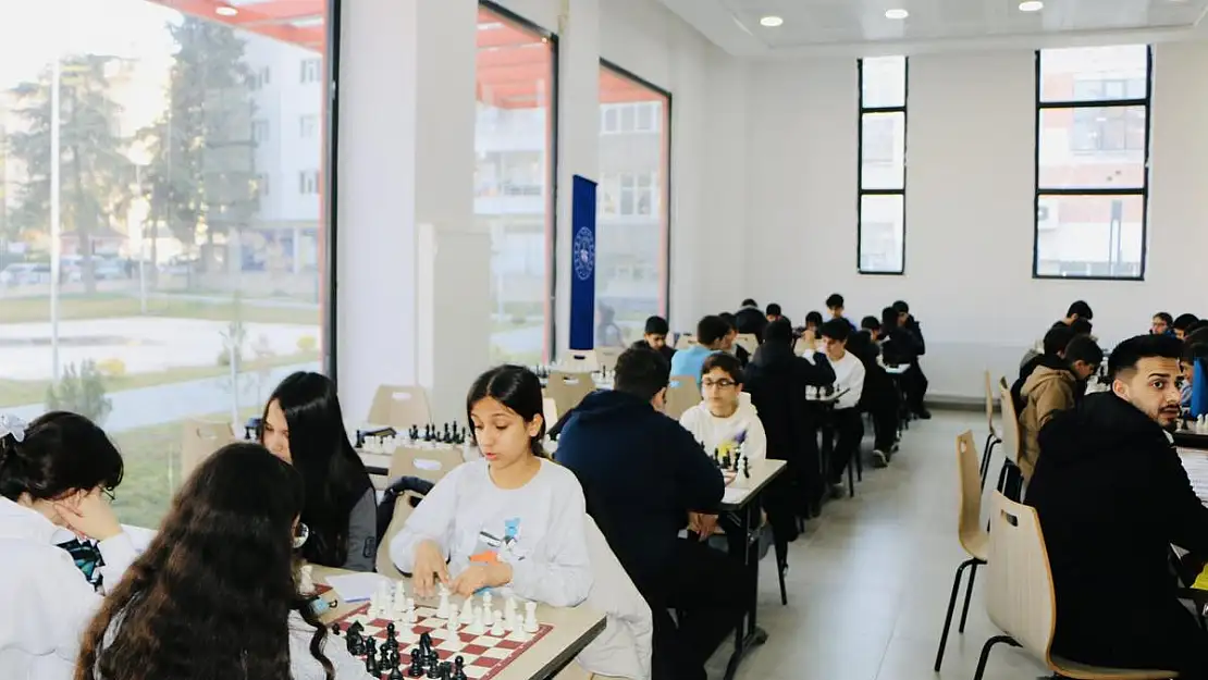 Satranç Müsabakaları Başladı