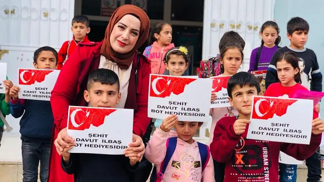 ŞEHİT EŞİ ASUMAN İLBAŞ ŞEHİTLER ADINA 16 ÖĞRENCİYİ SEVİNDİRDİ