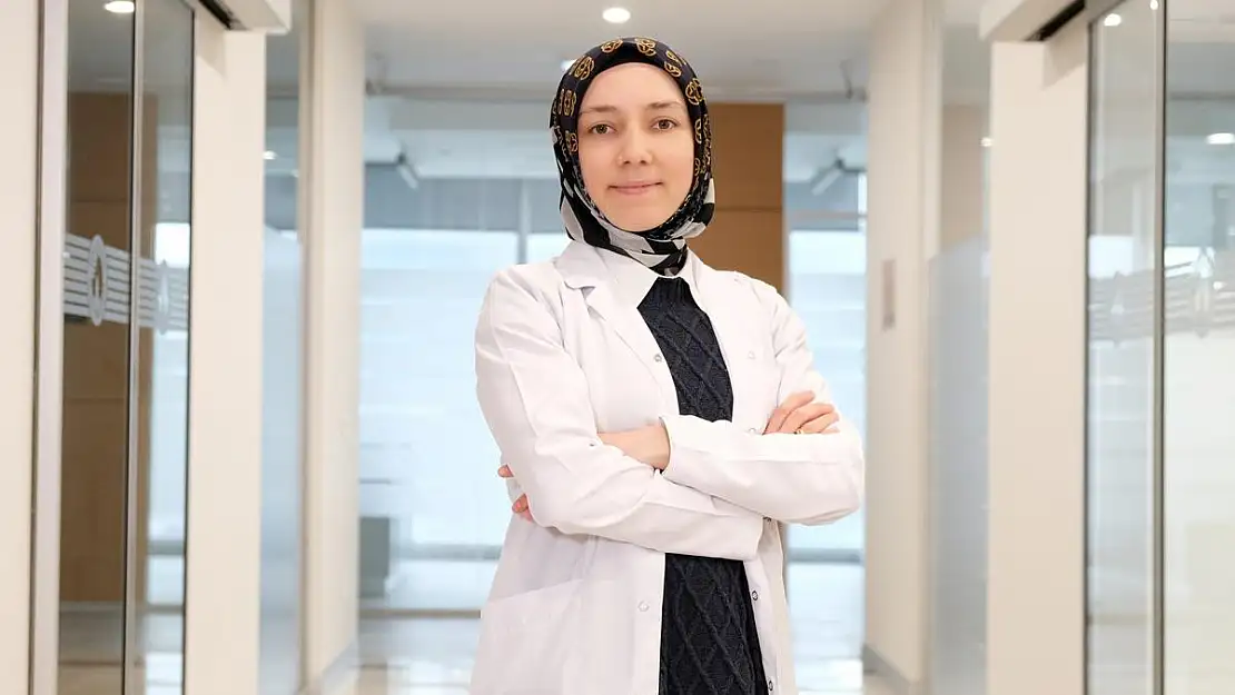 Şeker, Yetişkinlerde de Ağız ve Diş Sağlığını Tehdit Ediyor!