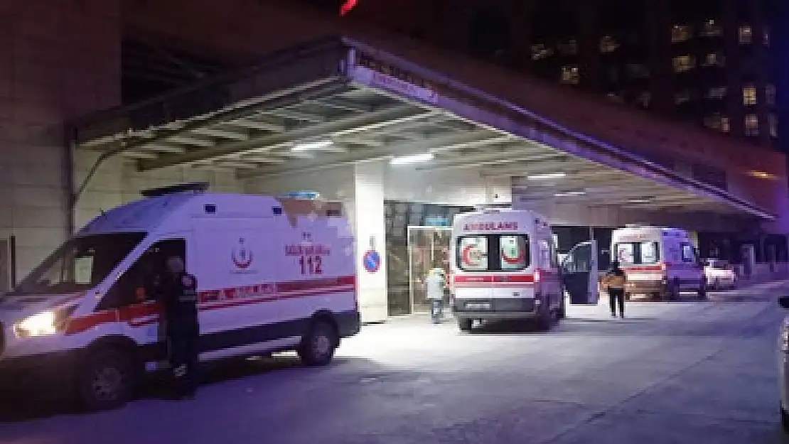 Sevdiğin Kızın Evine Silahlı Baskın Yaptı!