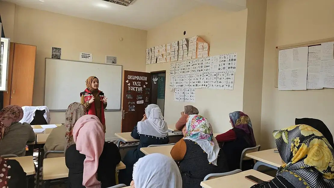 Siirt Aile ve Sosyal Hizmetler İl Müdürlüğü'nün Eğitimleri Devam Ediyor