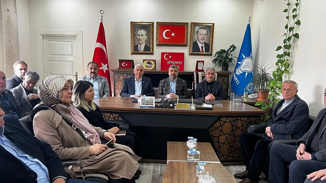 Siirt AK Parti'de Kongre Öncesi İstişare Toplantısı