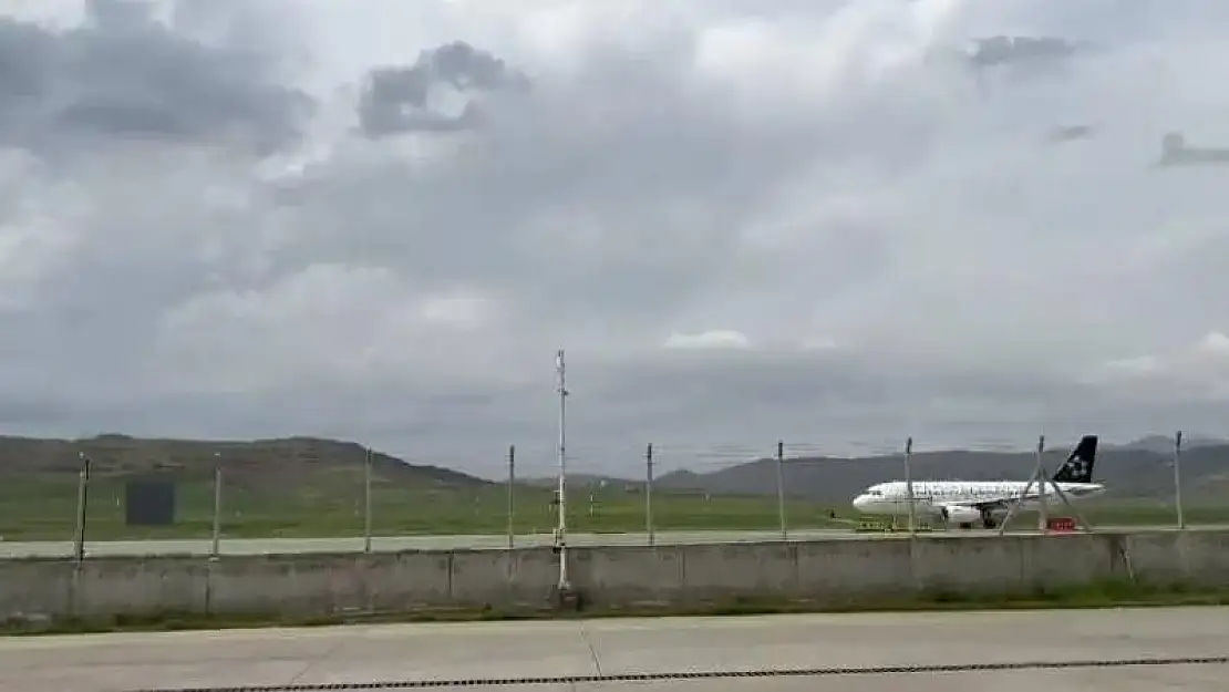 Siirt-Ankara Uçağı Hava Muhalefeti Nedeniyle İptal Edildi