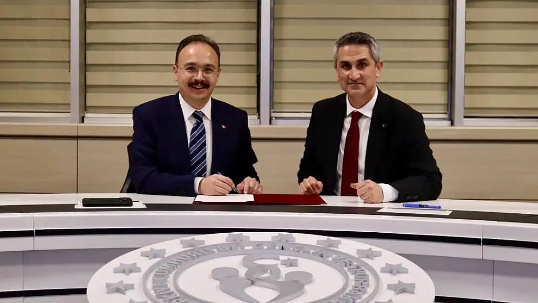 Siirt Atatürk Stadyumu İçin Ek İşbirliği Protokolü İmzalandı