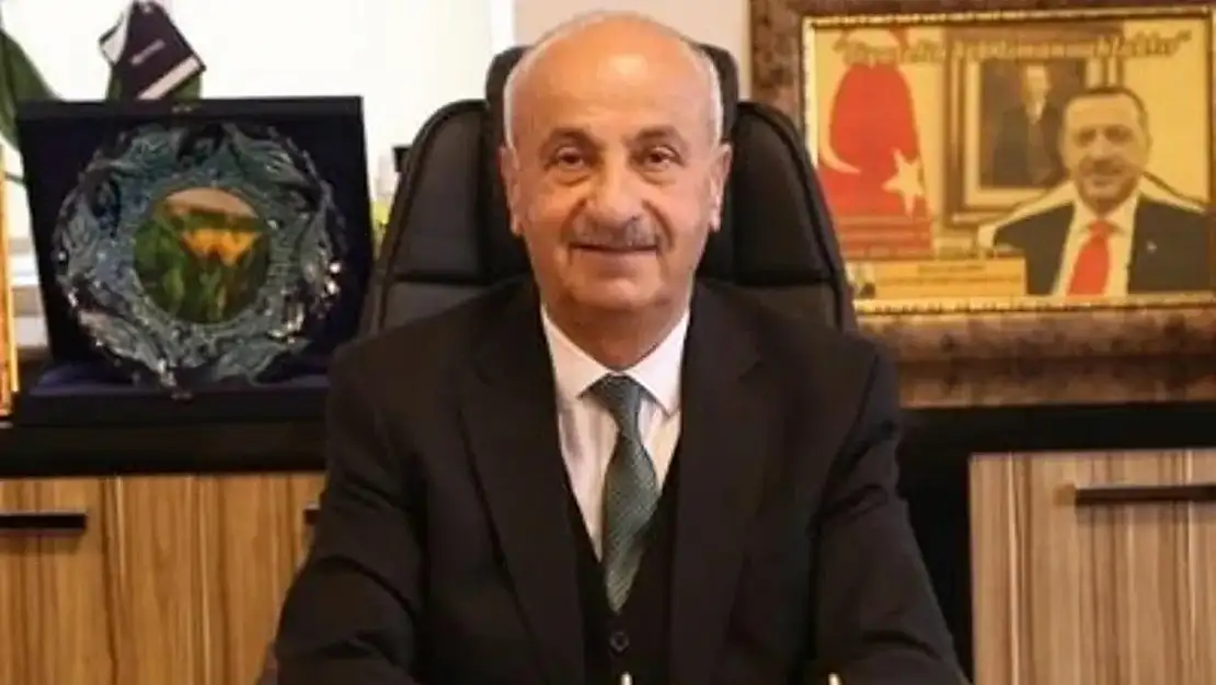Siirt Belediye Başkan Başdanışmanı M.Şefik Erden'in Regaib Kandili Kutlama Mesajı