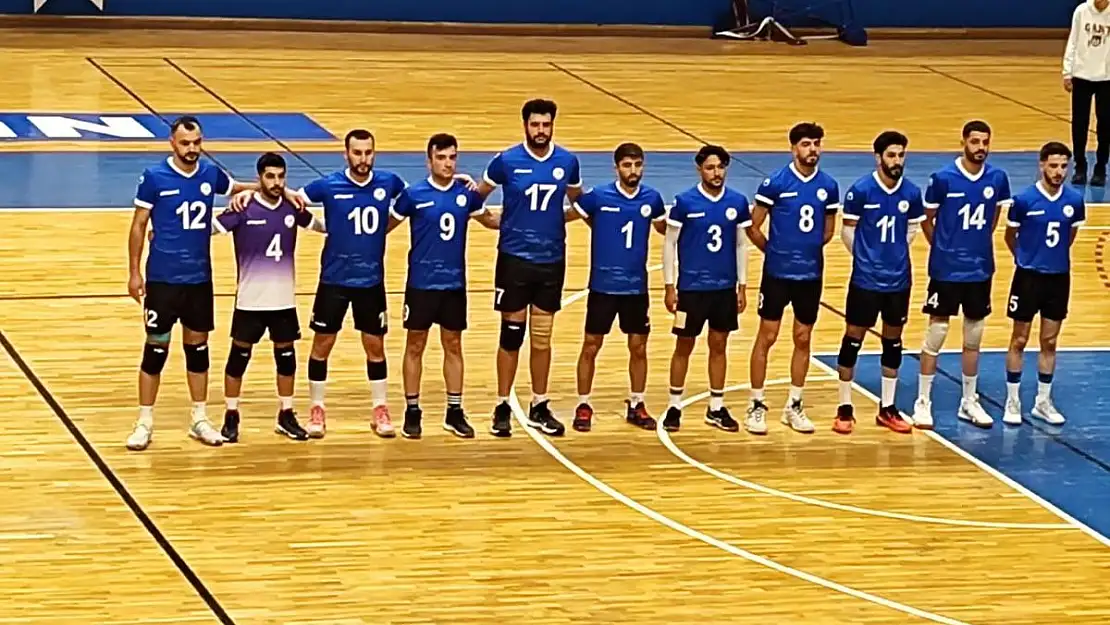 Siirt Belediye Spor Kulübü Erkek Voleybol Takımı, Hazırlıklarını Sürdürüyor