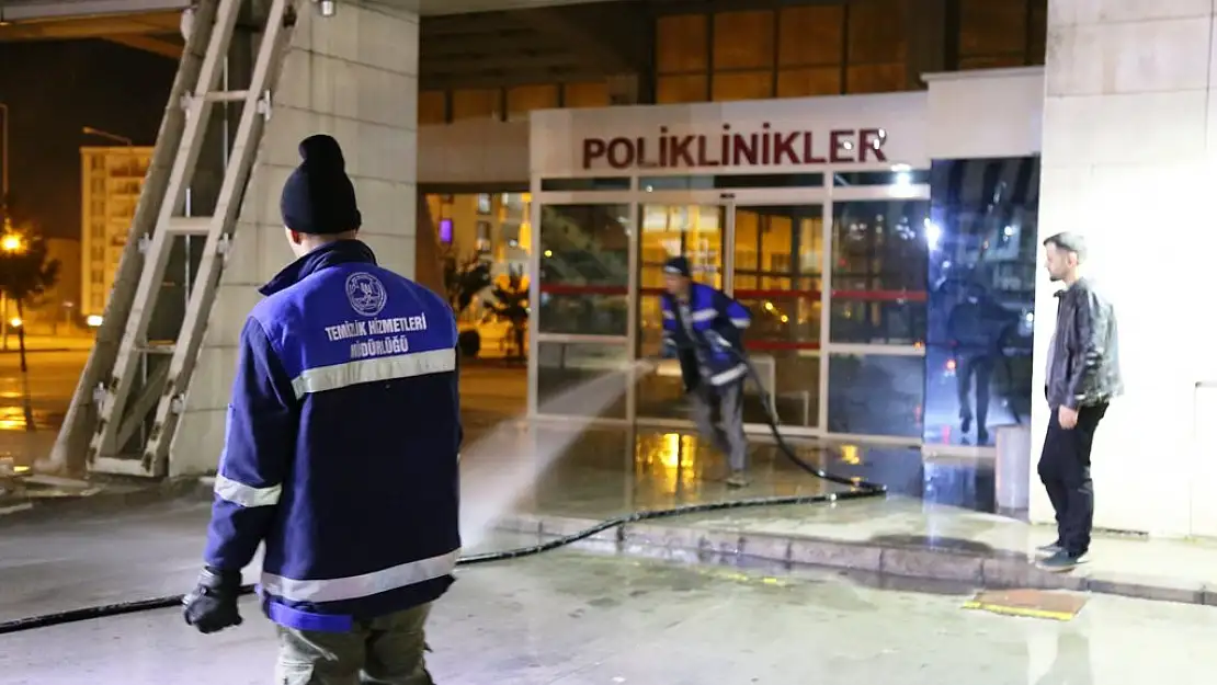 SİİRT BELEDİYESİ DEZENFEKTE ÇALIŞMALARINI ARTIRDI