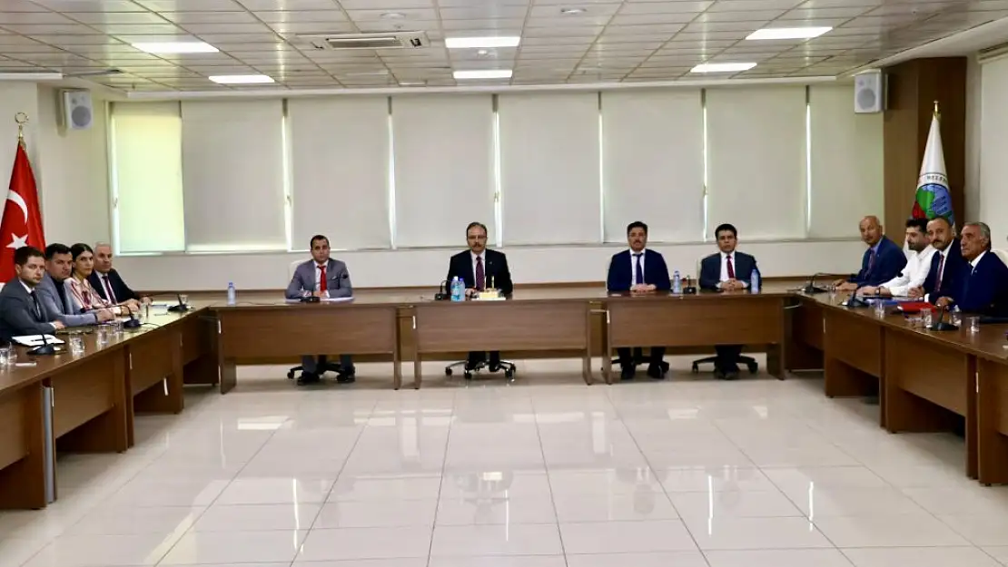 Siirt Belediyesi Haftalık Değerlendirme Toplantısı Yapıldı