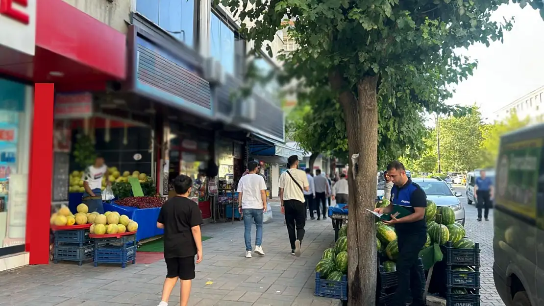 Siirt Belediyesi'nden Kaldırım İşgallerine Sıfır Tolerans: Denetimler Sıkılaşıyor, Cezalar Artıyor