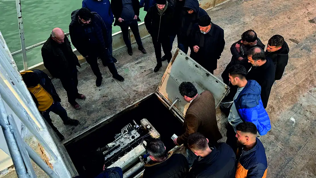 Siirt Belediyesi Ulaşım Hizmetleri Müdürlüğü'nden Tekne Sahipleri ve Balıkçılara Eğitim Semineri