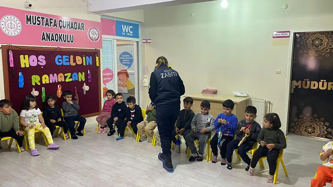 Siirt Belediyesi Zabıta Ekipleri, Öğrencileri Bilgilendirdi