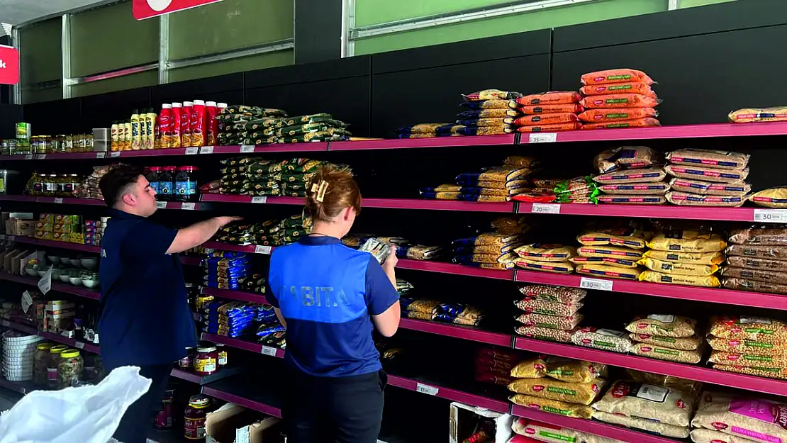 Siirt Belediyesi Zabıta Ekiplerinden Marketlere Sıkı Denetim