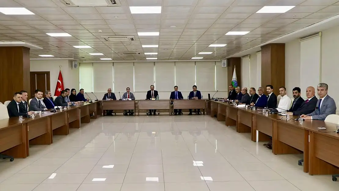 Siirt Belediyesinde Değerlendirme Toplantısı