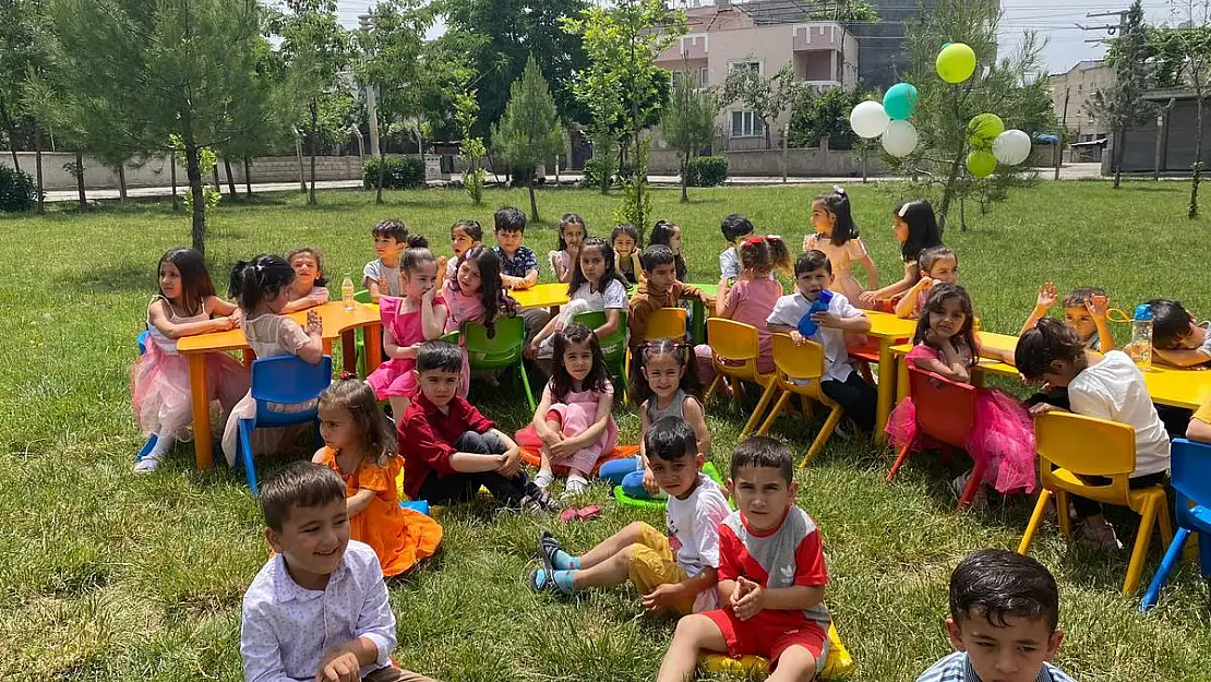 Siirt Belediyesine Ait Kreşte Miniklerin Yıl Sonu Heyecanı