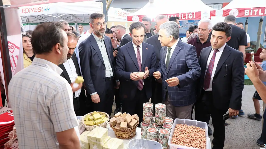 Siirt, Bitlis'in Kurtuluş Etkinliklerinde Yöresel Ürünlerini Tanıttı