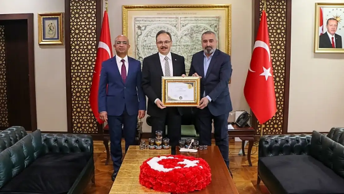 Siirt Cahter Balı'na Paris'ten Altın Kalite Ödülü