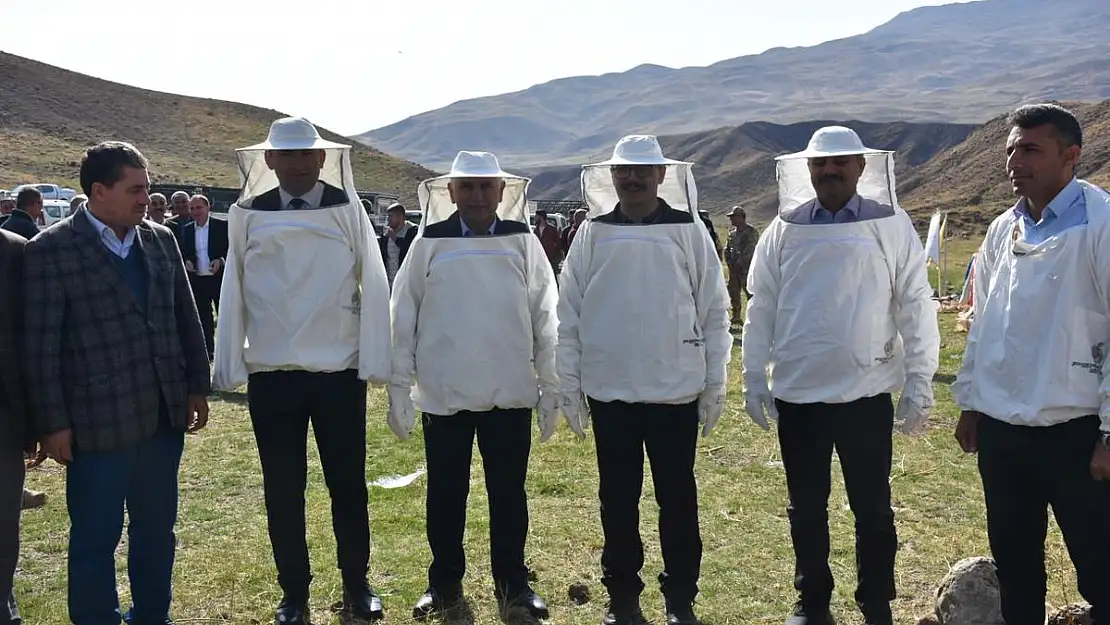 Siirt Çemikari Yaylası'nda Bal Hasadı Yapıldı