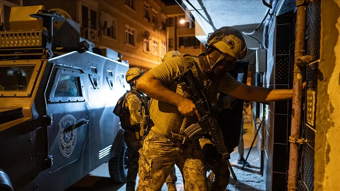Siirt Dahil Eş Zamanlı Terör Operasyonunda 98 Şüpheli Yakalandı