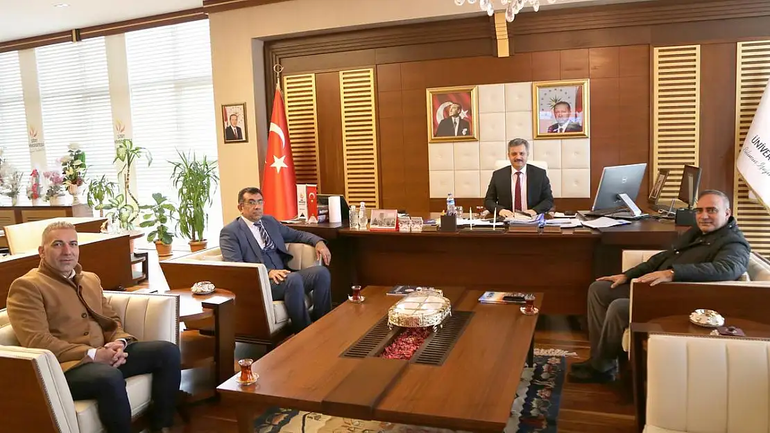 Siirt Damızlık Koyun Keçi Yetiştiriciliği Birliği'nden Rektör Prof. Dr. Nihat Şındak'a Ziyaret