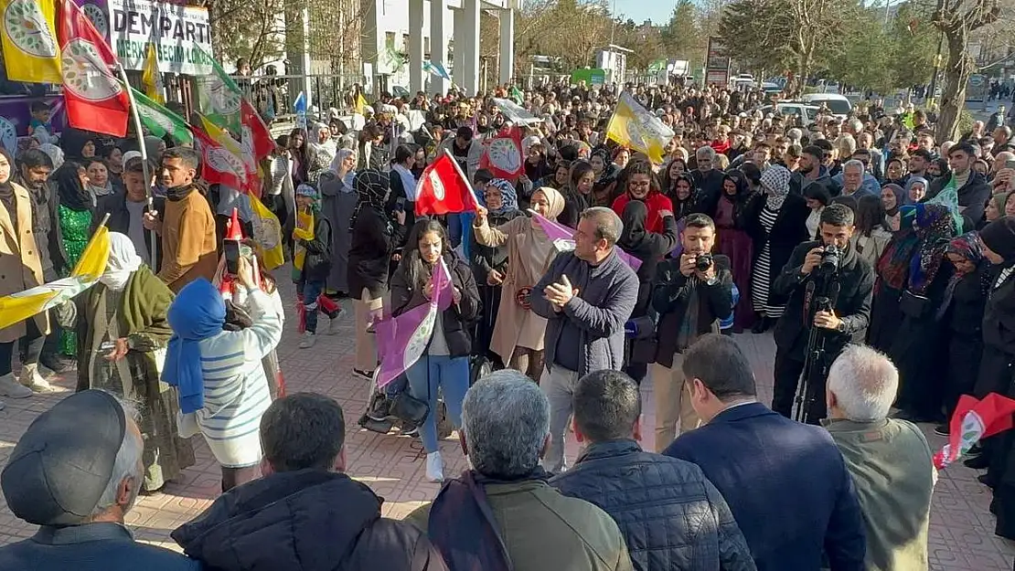 Siirt DEM Parti İlk Seçim Bürosunu Açtı!