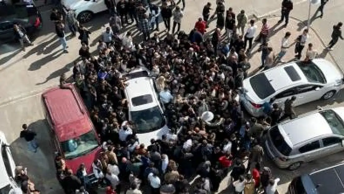 Siirt Eğitim ve Araştırma Hastanesinde 'İşsizlik' İzdihamı! 