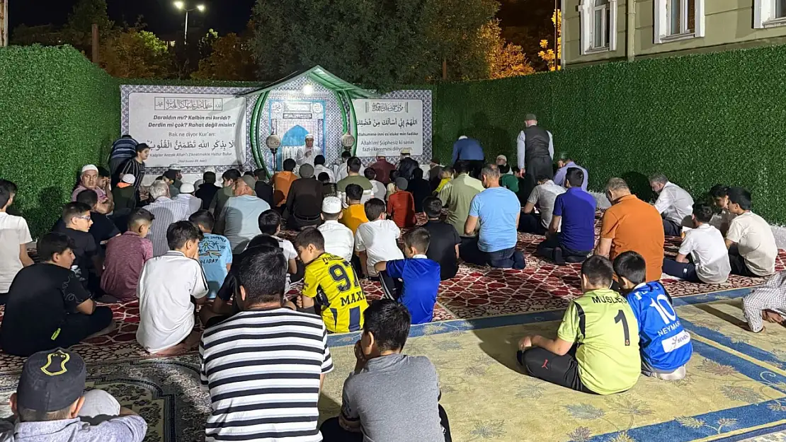 Siirt Ensar Camii Diyanet Gençlik Merkezi'nden Anlamlı Fetih Programı