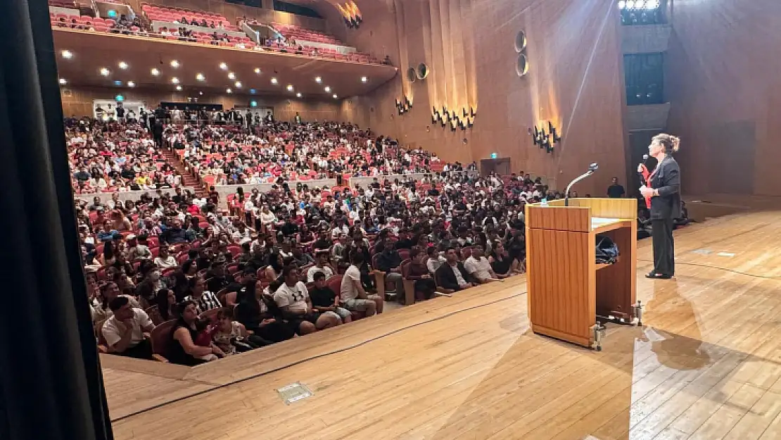 Siirt Eski Milletvekili Meral Danış Beştaş, Japonya'da Kürt Diasporasıyla Buluştu