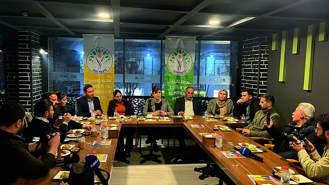 Siirt Eski Milletvekili ve DEM Parti İstanbul Adayı Beştaş, Siirt'teydi