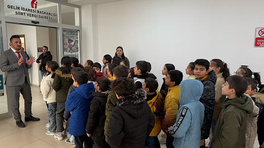 Siirt Eşref Bitlis Ortaokulu Öğrencilerinden Vergi Dairesine Ziyaret