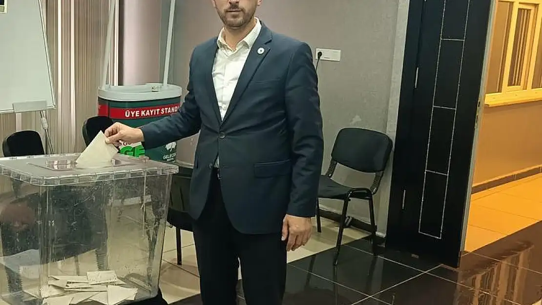 Siirt Gelecek Partisi'nde Ensarıoğlu, Güven Tazeledi!