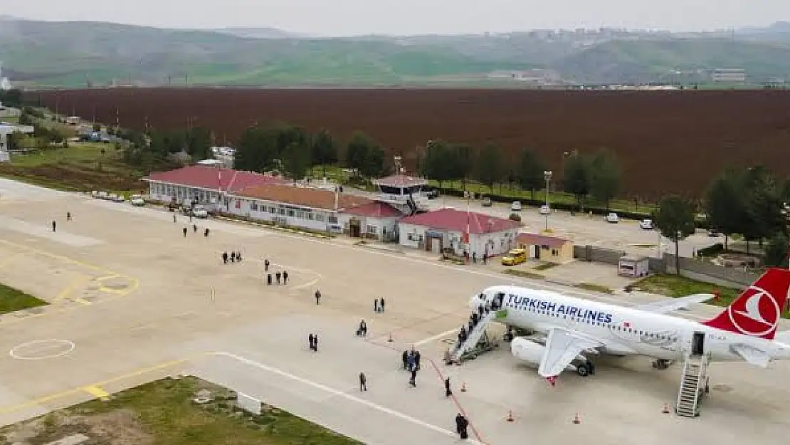 Siirt Havalimanı İnşaatı Devam Ediyor