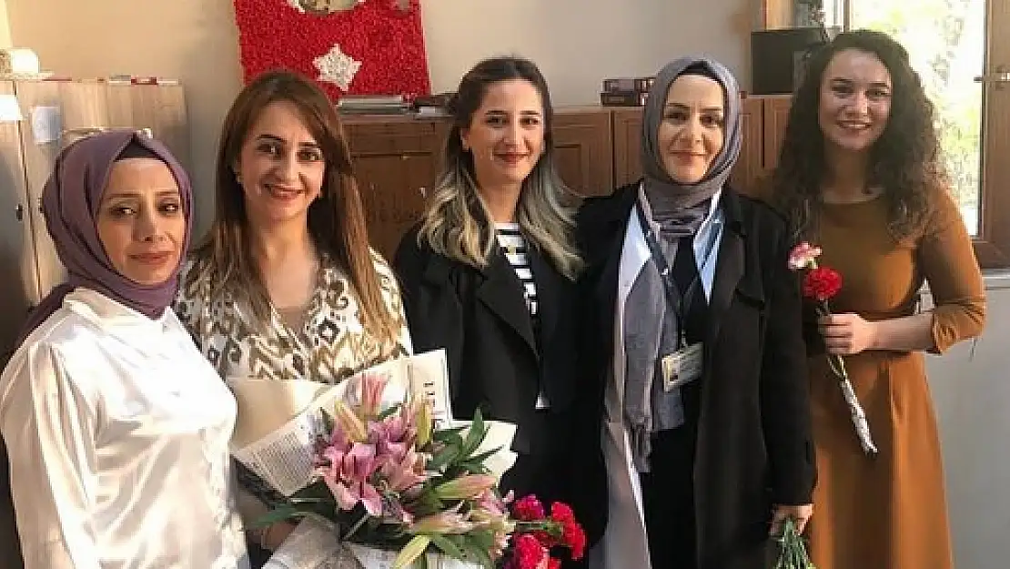 Siirt İbni Sina Hastanesinden Öğretmenler Günü Kutlaması