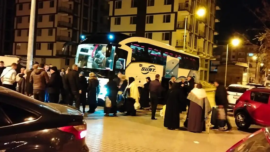 Siirt İl Müftülüğü Organizasyonuyla 23 Umreci Kutsal Topraklara Uğurlandı