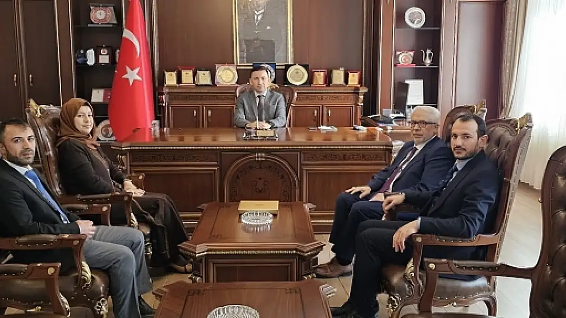 Siirt İl Müftüsü Pinal'den Pervari Kaymakamı Gülderen'e Ziyaret