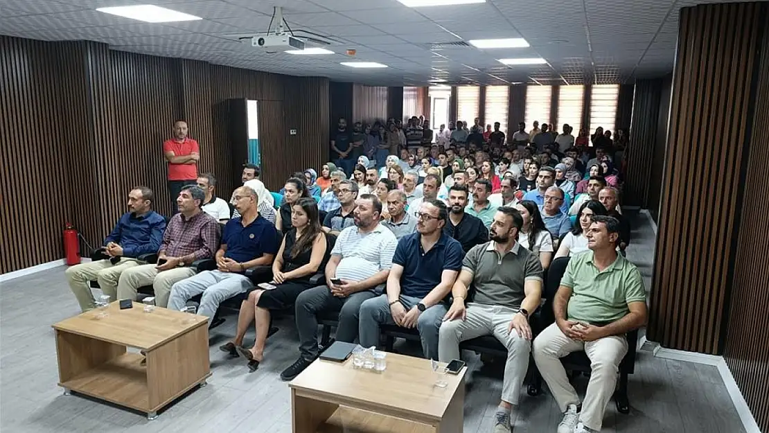 Siirt İl Sağlık Müdürlüğü'nde Tanışma ve Değerlendirme Toplantısı Yapıldı