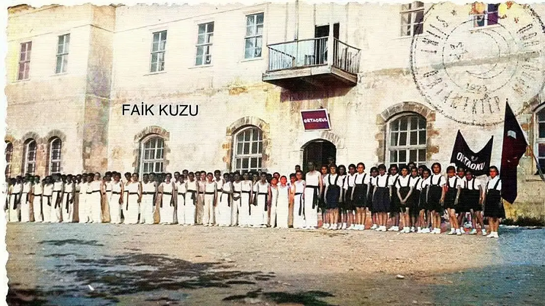 Siirt'in İlk Ortaokul Binasının Eski Fotoğrafları Gün Yüzüne Çıktı