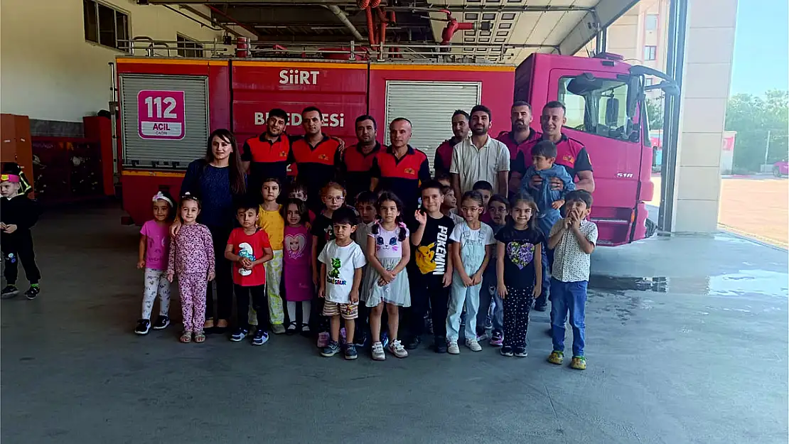 Siirt İtfaiyesi Minik Ziyaretçilerini Ağırladı