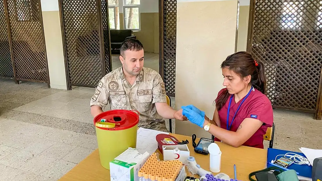 Siirt Jandarma Personeli, Kızılay'a Kan Bağışında Bulundu