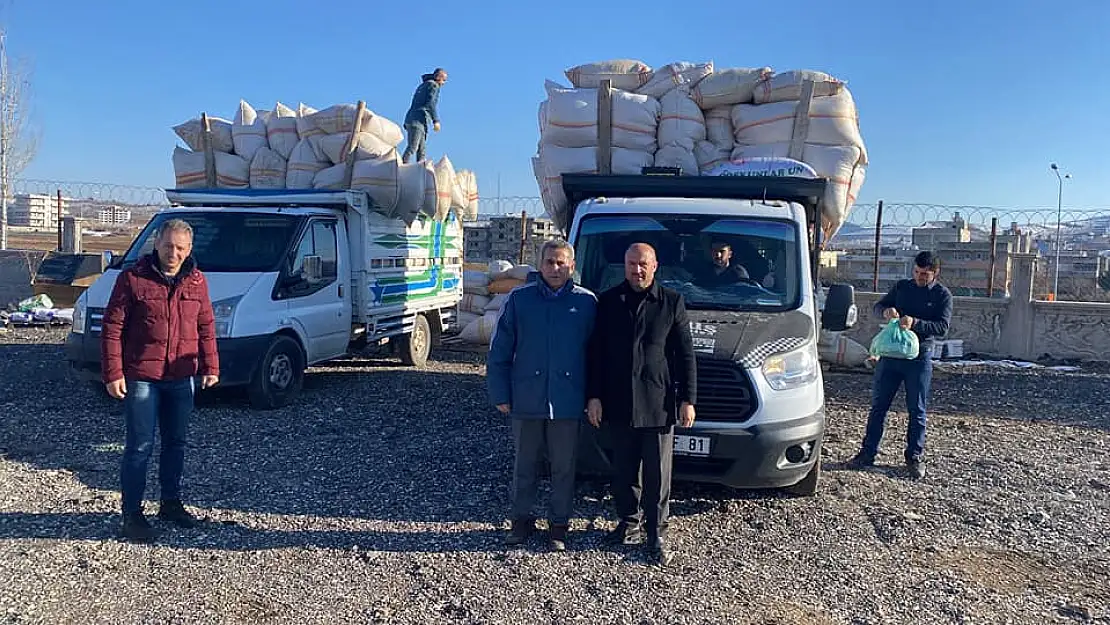 SİİRT TARIM VE ORMAN İL MÜDÜRLÜĞÜNDEN DEPREM BÖLGESİNE HAYVAN YEMİ