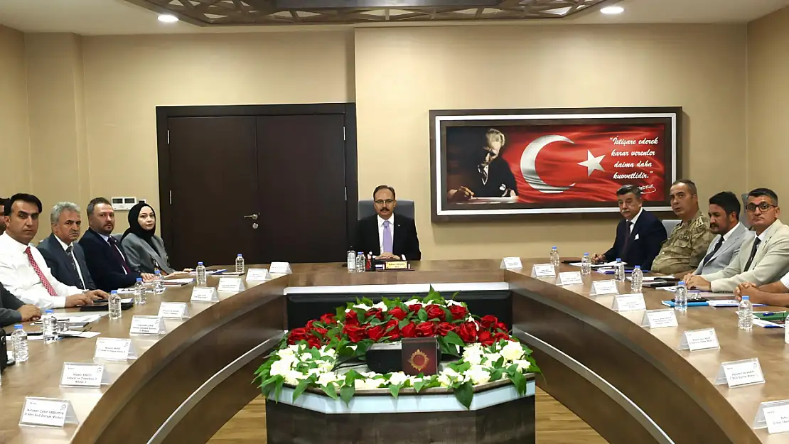 Siirt'te Aileyi Destekleme ve Güçlendirme Toplantısı