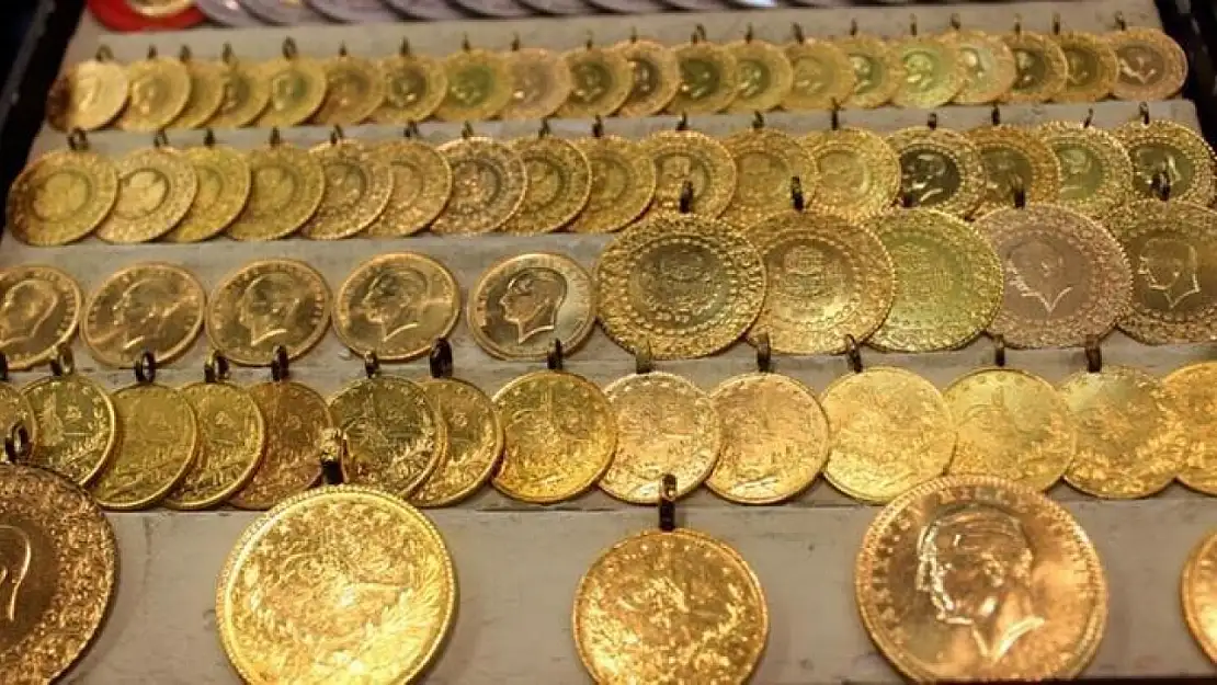Siirt'te Altın Fiyatlarında Hafif Düşüş: Gram Altın 4.299 TL'den Alınıyor