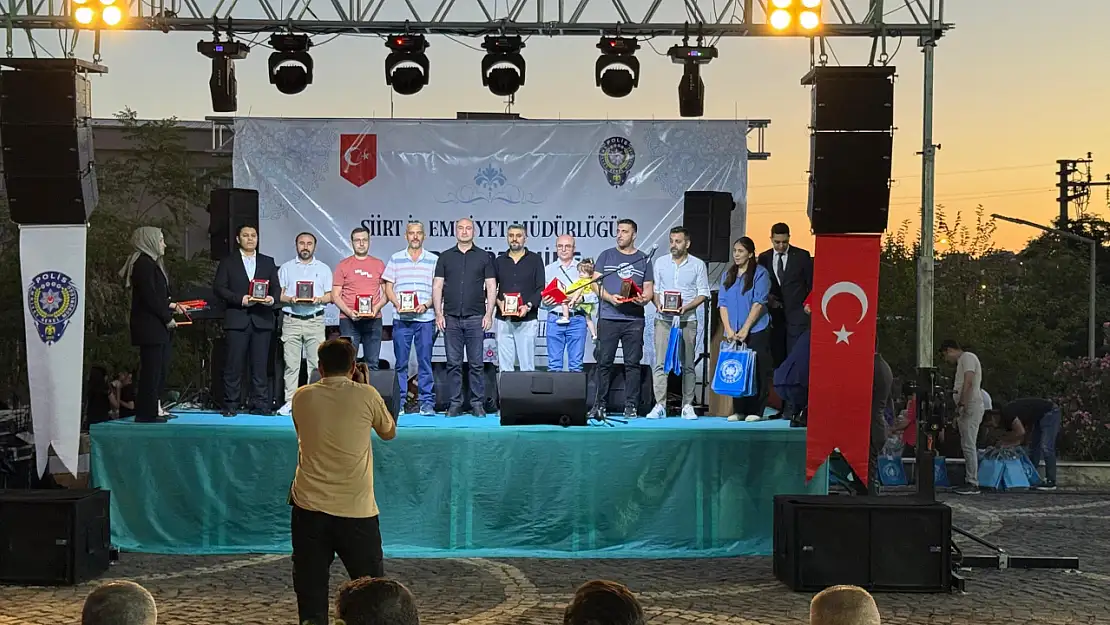 Siirt'te Duygu Yüklü Veda: 328 Polis Memuru Uğurlandı