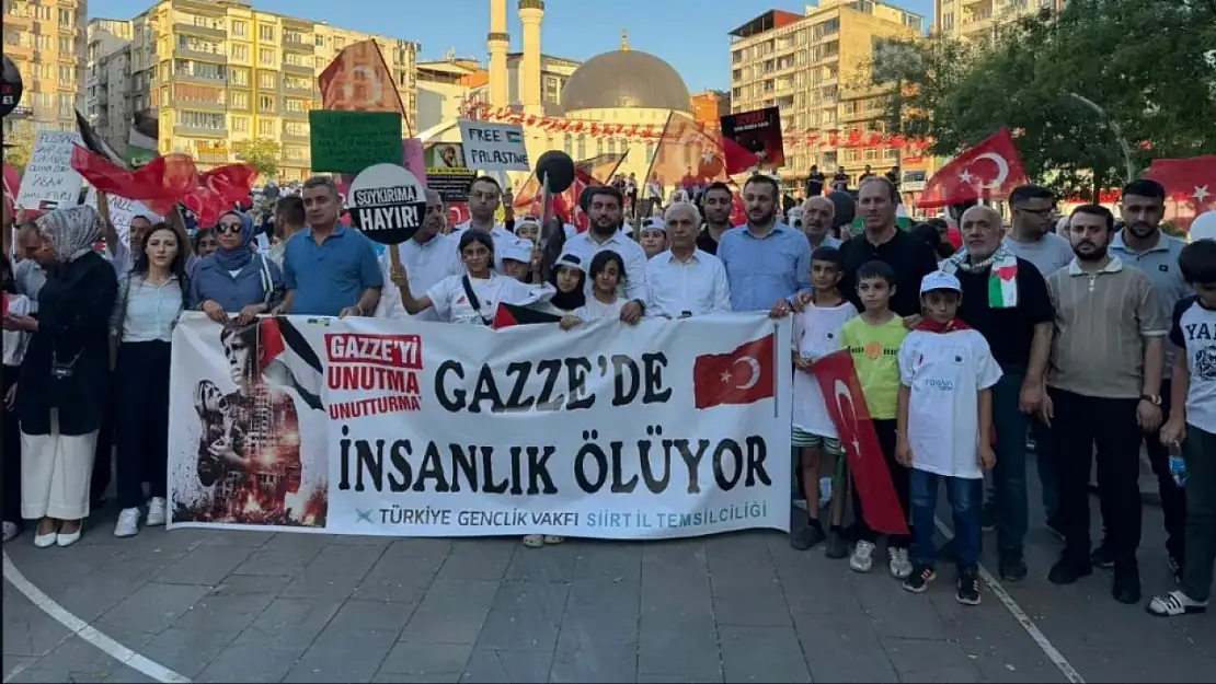 Siirt'te 'Gazze'yi Unutma' Yürüyüşüne Yoğun İlgi