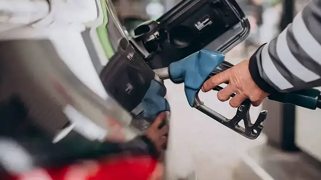 Siirt'te Güncel Akaryakıt Fiyatları: Benzin ve Motorinde Rekabet Devam Ediyor