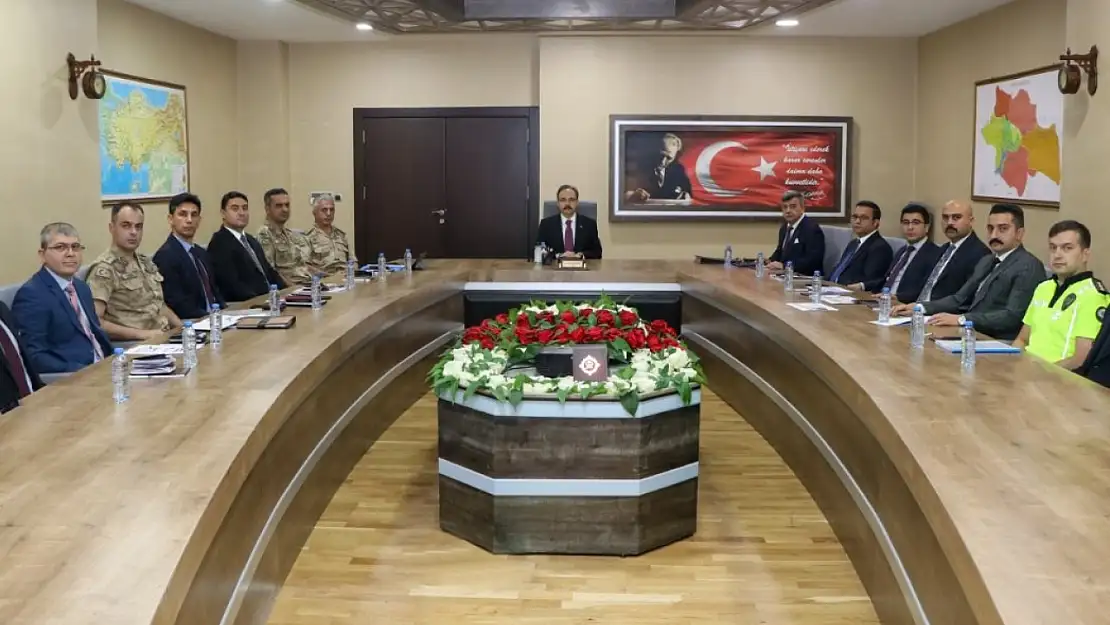 Siirt'te Güvenlik ve Asayiş Toplantısı Yapıldı