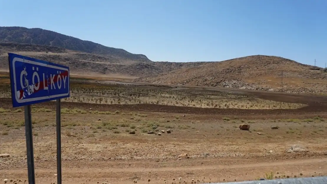 Siirt'te Kuraklık Tehlikesi: Gölköy Gölü Kurudu!