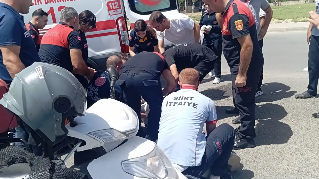 Siirt'te Otomobil ile Motokurye Çarpıştı: 1 Kişi Yaralandı