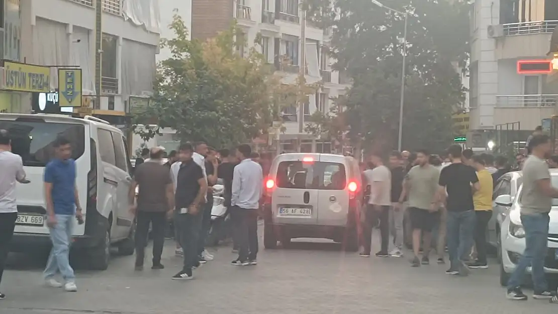 Siirt'te Sokak Ortasında Silahlı Saldırı: 5 Gözaltı, Araç Kiralama Detayı Dikkat Çekti