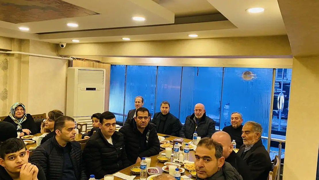 Siirt TSO Başkanı Güven Kuzu, İftarda Akrabaları İle Bir Araya Geldi