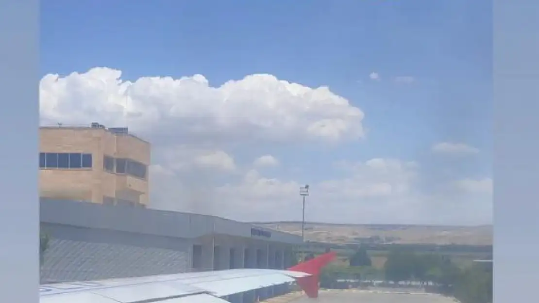 Siirt Uçağı Batman'a Acil İniş Yaptı!